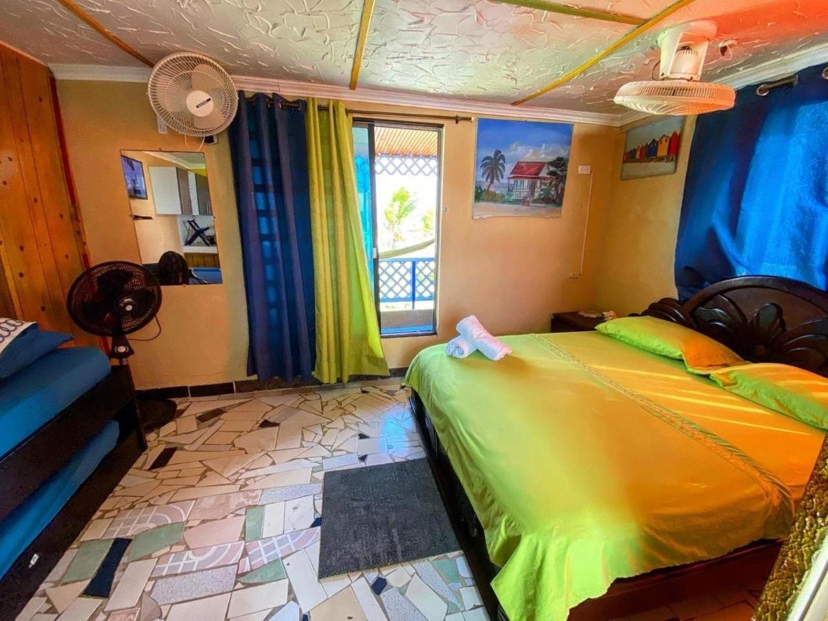 Yellow Moon Guesthouse & Apartments San Andrés Εξωτερικό φωτογραφία